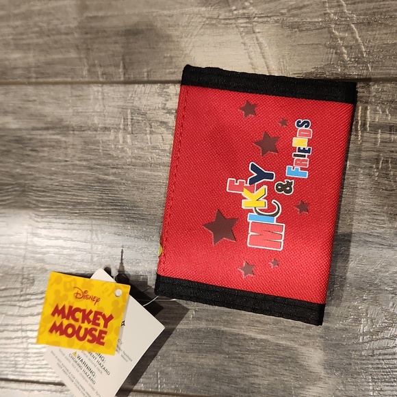 NWT Disney Mickey Mouse & Friend Velcro Wallet - Picture 3 of 5